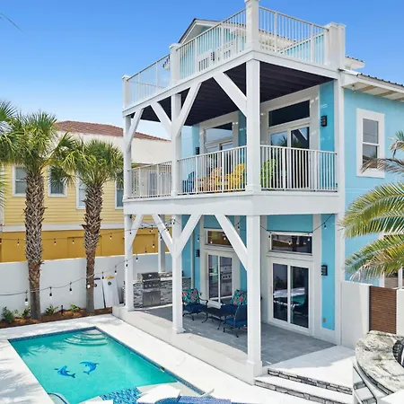 Frangista Breeze With Heated Pool Villa
